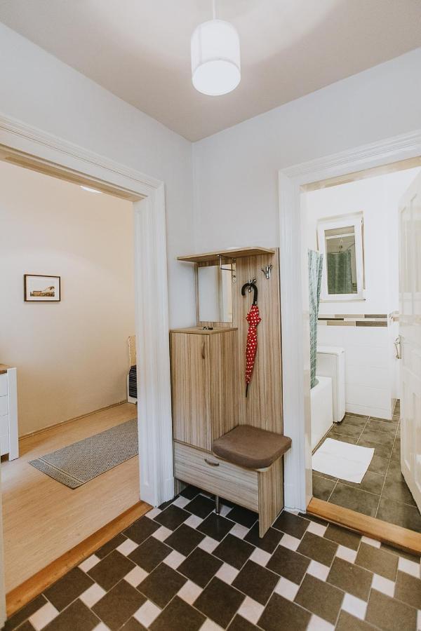 Budapest Folk Apartment 60Sm Spacious And Bright Bagian luar foto