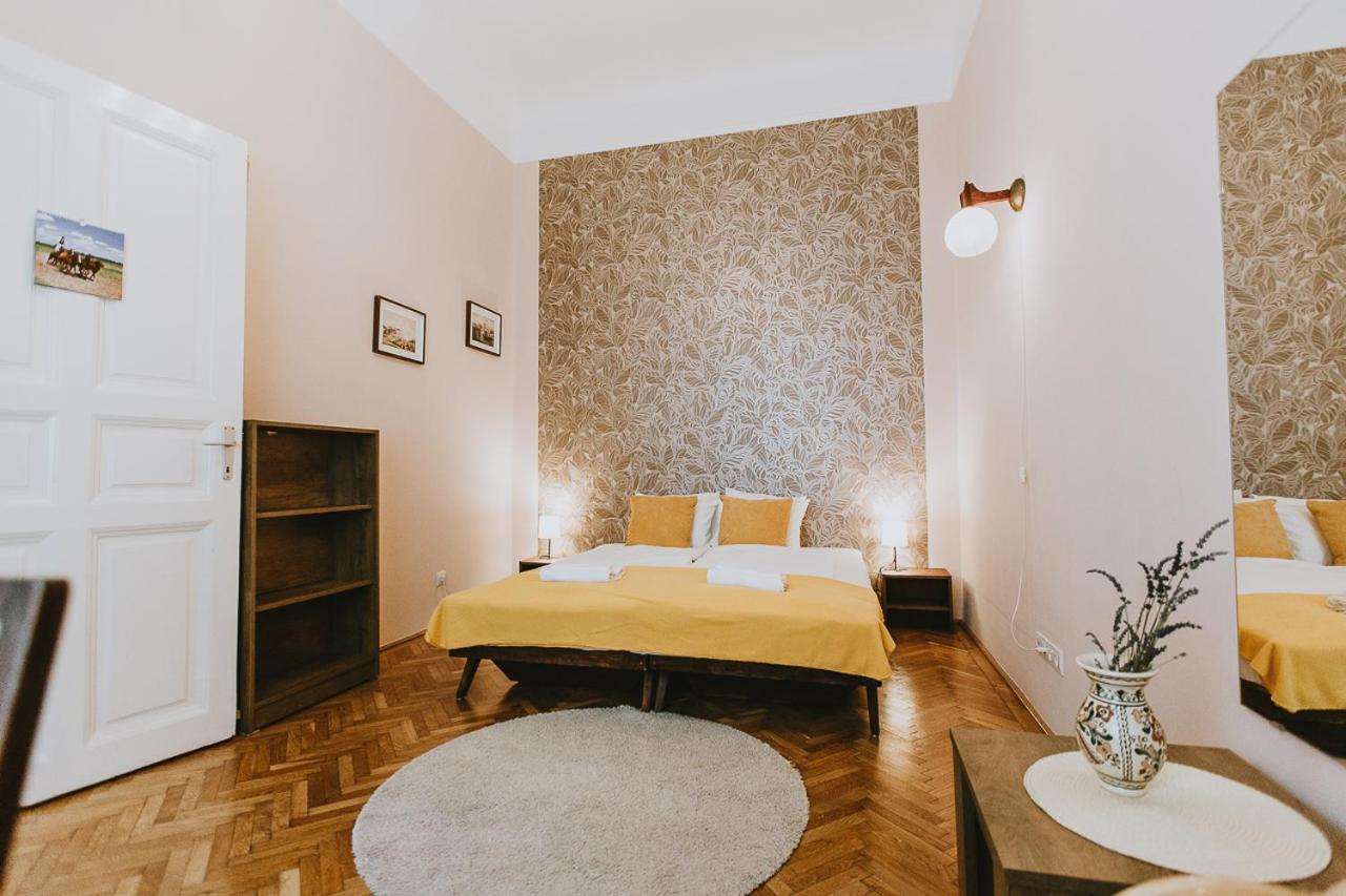 Budapest Folk Apartment 60Sm Spacious And Bright Bagian luar foto